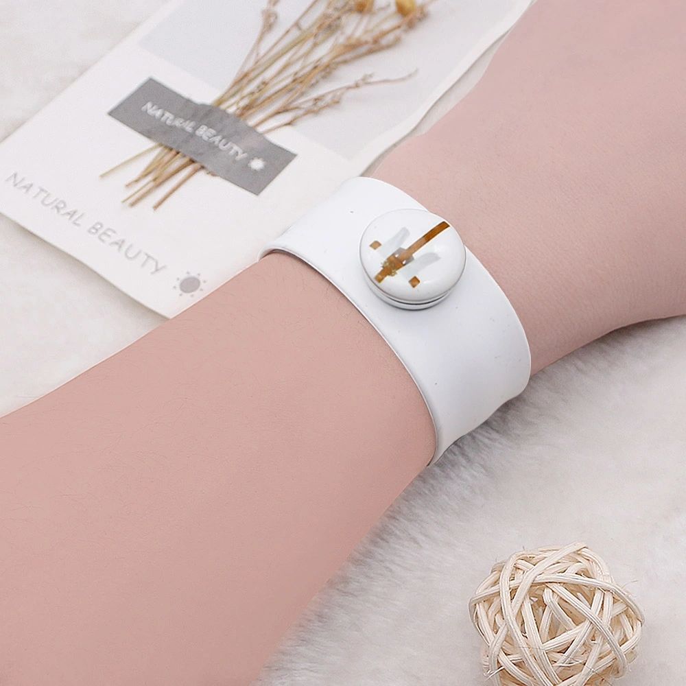 Bracelet_CH3014_Slap_Bracelet